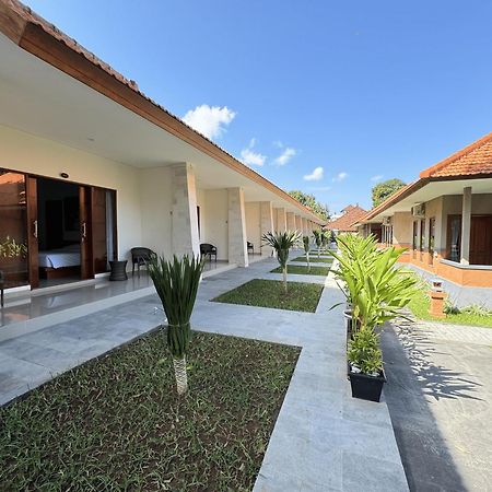 New Garden View Resort - Chse Certified Legian Buitenkant foto