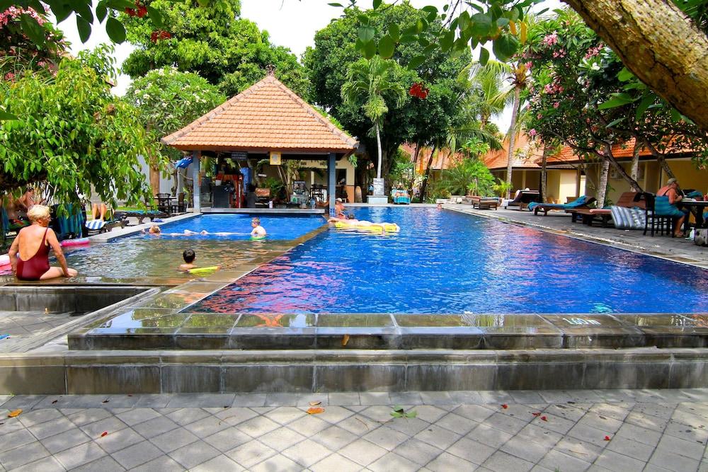 New Garden View Resort - Chse Certified Legian Buitenkant foto